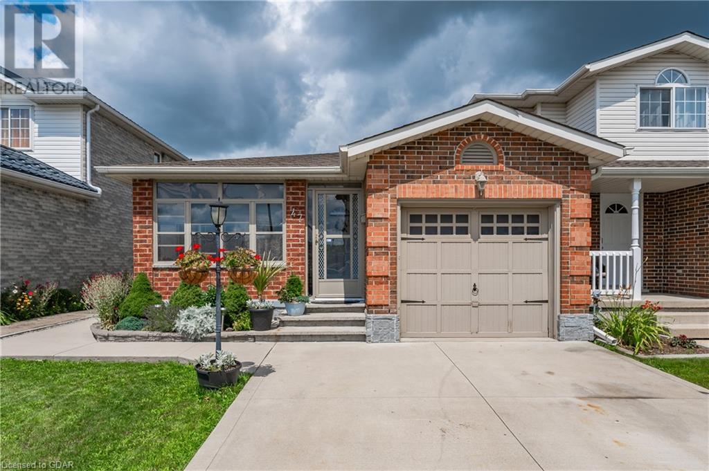 47 Hewitt Lane, Guelph, Ontario  N1K 1W1 - Photo 1 - 40528765