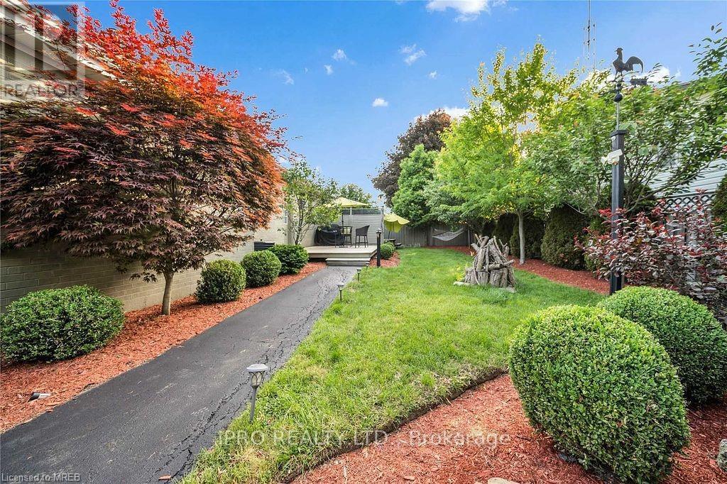 526 Anson Drive, Hamilton, Ontario  L9G 2M6 - Photo 3 - 40528836