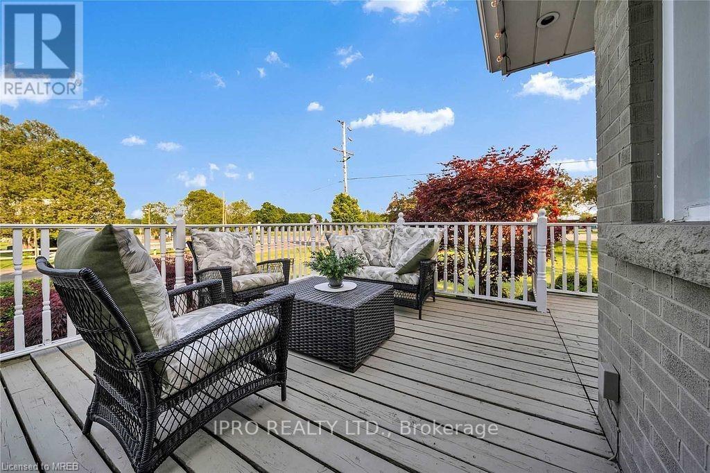526 Anson Drive, Hamilton, Ontario  L9G 2M6 - Photo 4 - 40528836