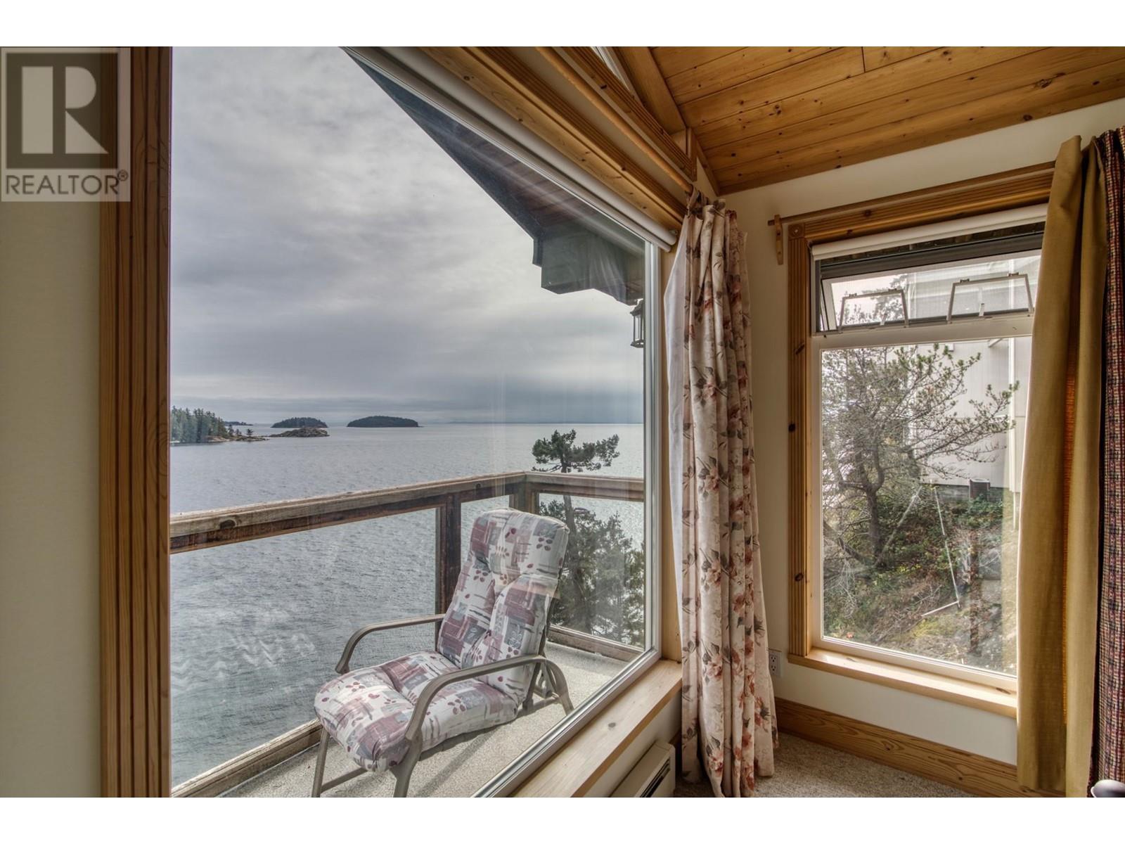 280 Arbutus Reach Road, Gibsons, British Columbia  V0N 1V8 - Photo 13 - R2841234
