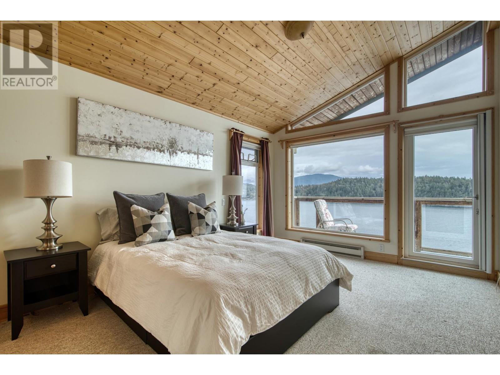 280 Arbutus Reach Road, Gibsons, British Columbia  V0N 1V8 - Photo 15 - R2841234