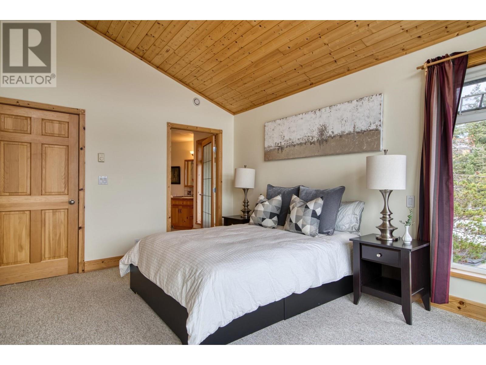 280 Arbutus Reach Road, Gibsons, British Columbia  V0N 1V8 - Photo 16 - R2841234