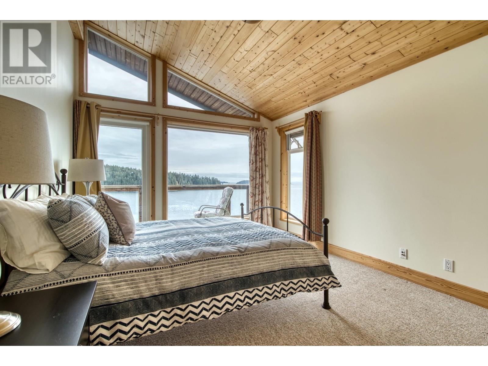 280 Arbutus Reach Road, Gibsons, British Columbia  V0N 1V8 - Photo 17 - R2841234