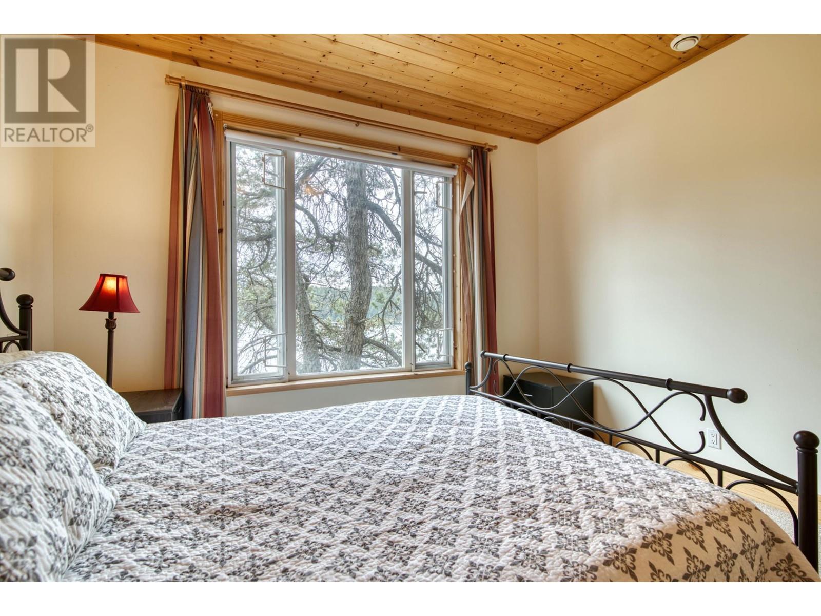 280 Arbutus Reach Road, Gibsons, British Columbia  V0N 1V8 - Photo 21 - R2841234