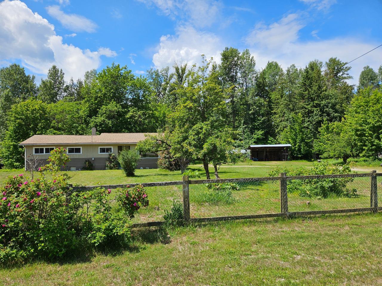 432 ALEXANDER ROAD, nakusp, British Columbia