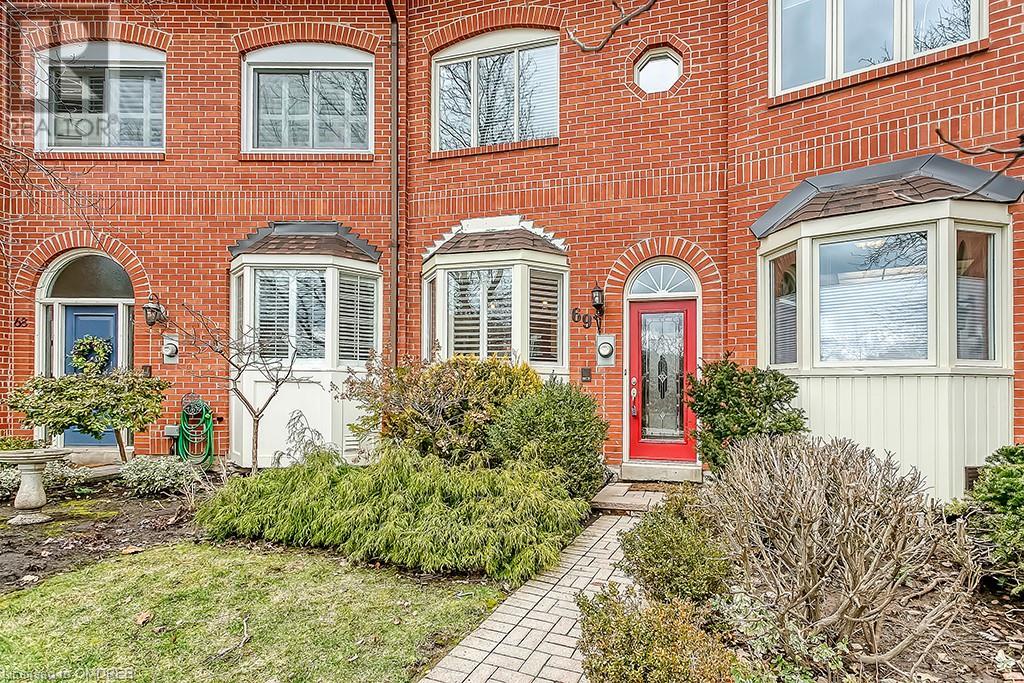 69 Tradewind Drive, Oakville, Ontario  L6L 6K8 - Photo 2 - 40528893