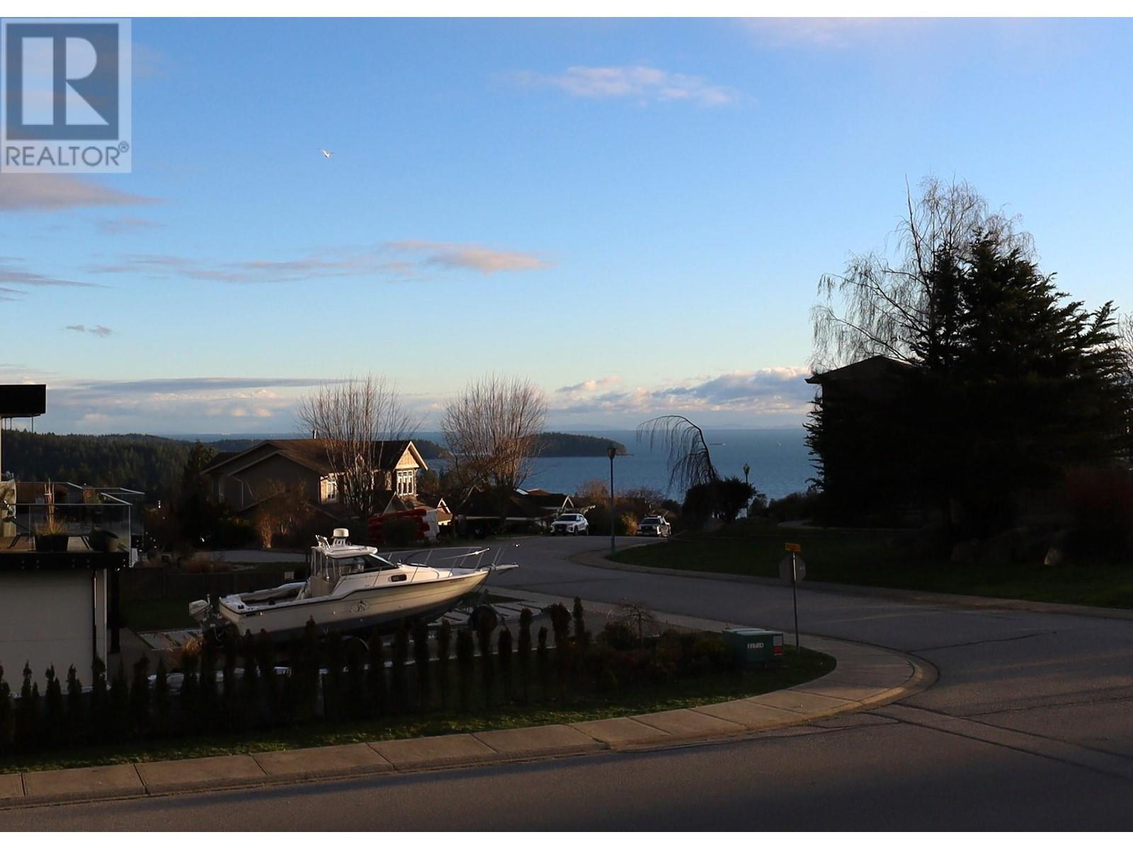 782 O'shea Road, Gibsons, British Columbia  V0N 1V9 - Photo 32 - R2840930