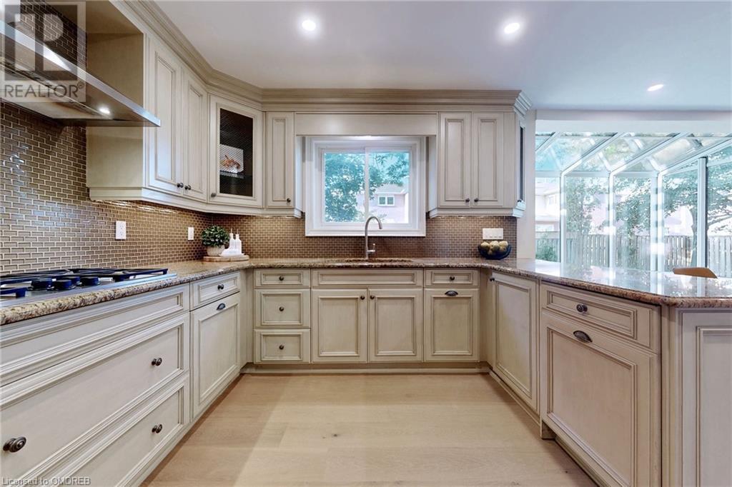 2305 Moodie Court, Oakville, Ontario  L6H 5G9 - Photo 16 - 40528921