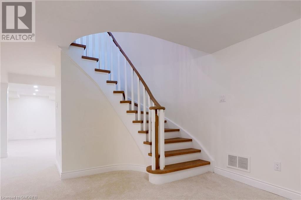 2305 Moodie Court, Oakville, Ontario  L6H 5G9 - Photo 30 - 40528921