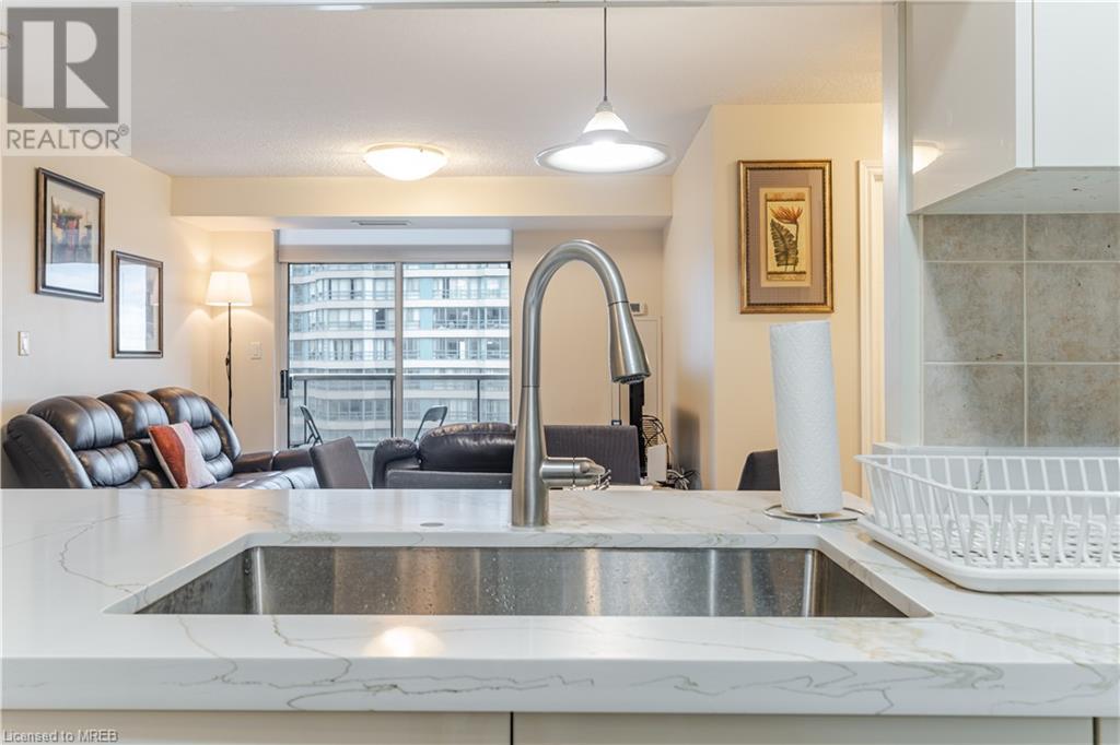 3880 Duke Of York Boulevard Unit# 810, Mississauga, Ontario  L5B 4M7 - Photo 10 - 40528756