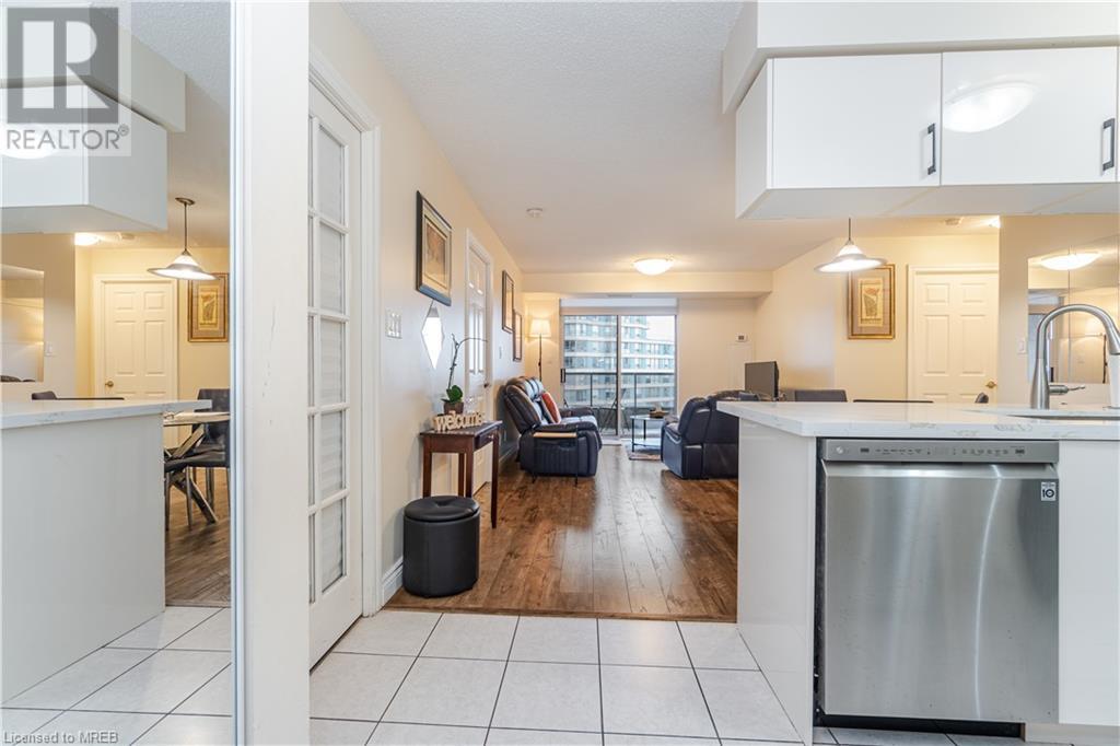 3880 Duke Of York Boulevard Unit# 810, Mississauga, Ontario  L5B 4M7 - Photo 6 - 40528756