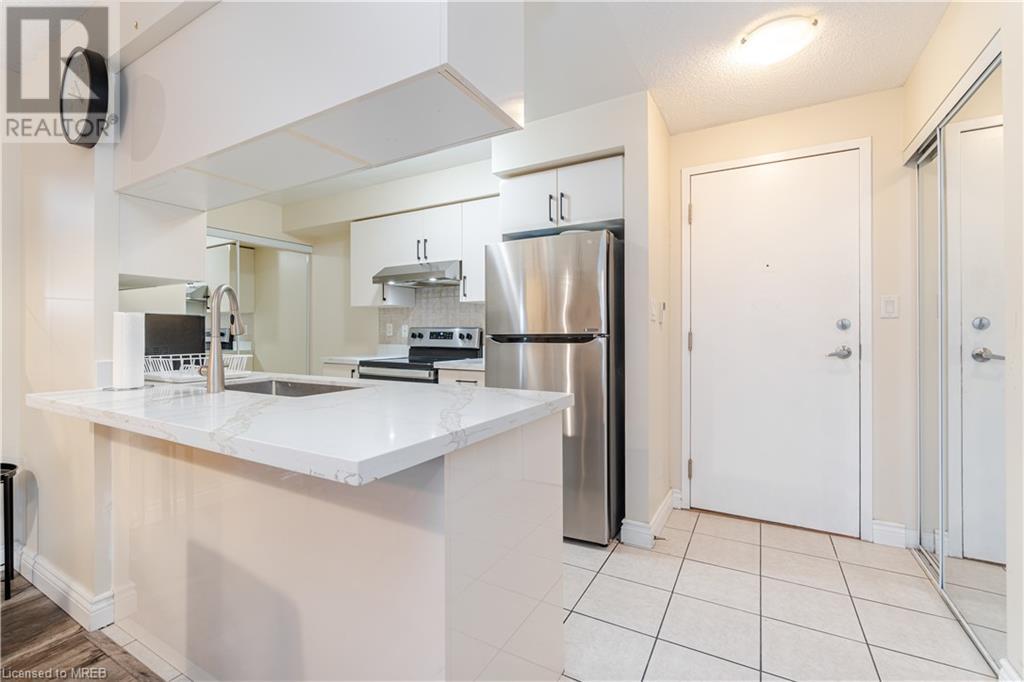 3880 Duke Of York Boulevard Unit# 810, Mississauga, Ontario  L5B 4M7 - Photo 7 - 40528756