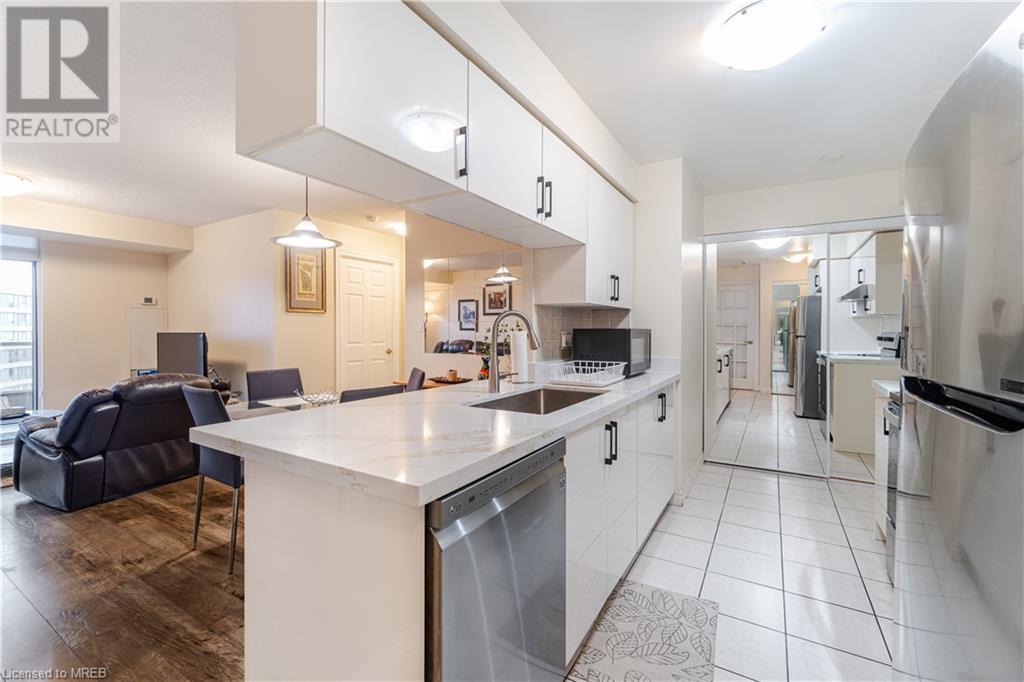 3880 Duke Of York Boulevard Unit# 810, Mississauga, Ontario  L5B 4M7 - Photo 8 - 40528756