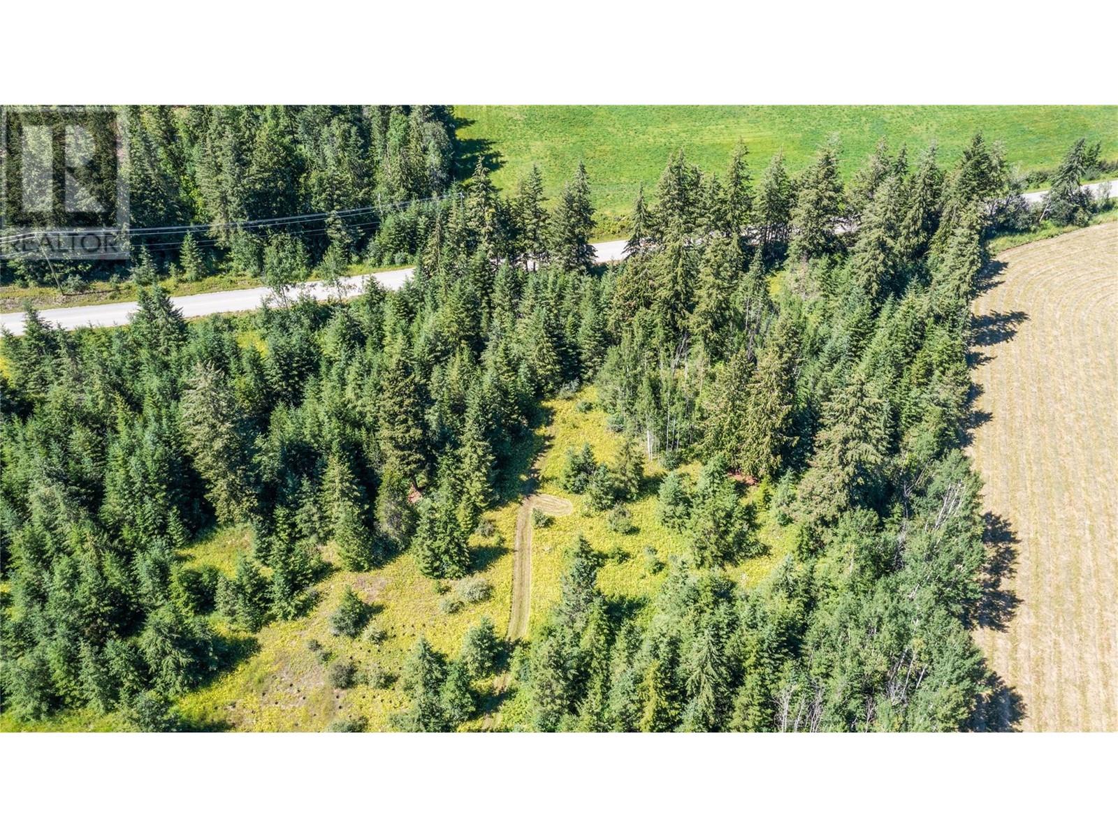 2248 Notch Hill Road, Sorrento, British Columbia  V0E 2W1 - Photo 2 - 10302348