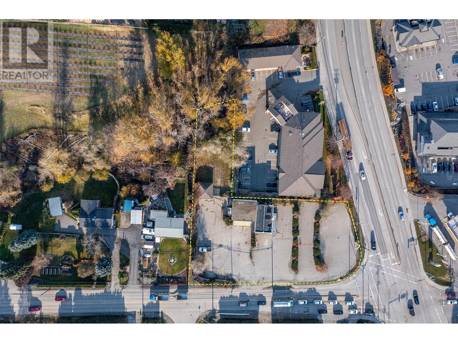 9558 Glenmore Road, Lake Country South West, Lake Country by JUDGE TEAM 9558 Glenmore Road, Lake Country South West, Lake Country