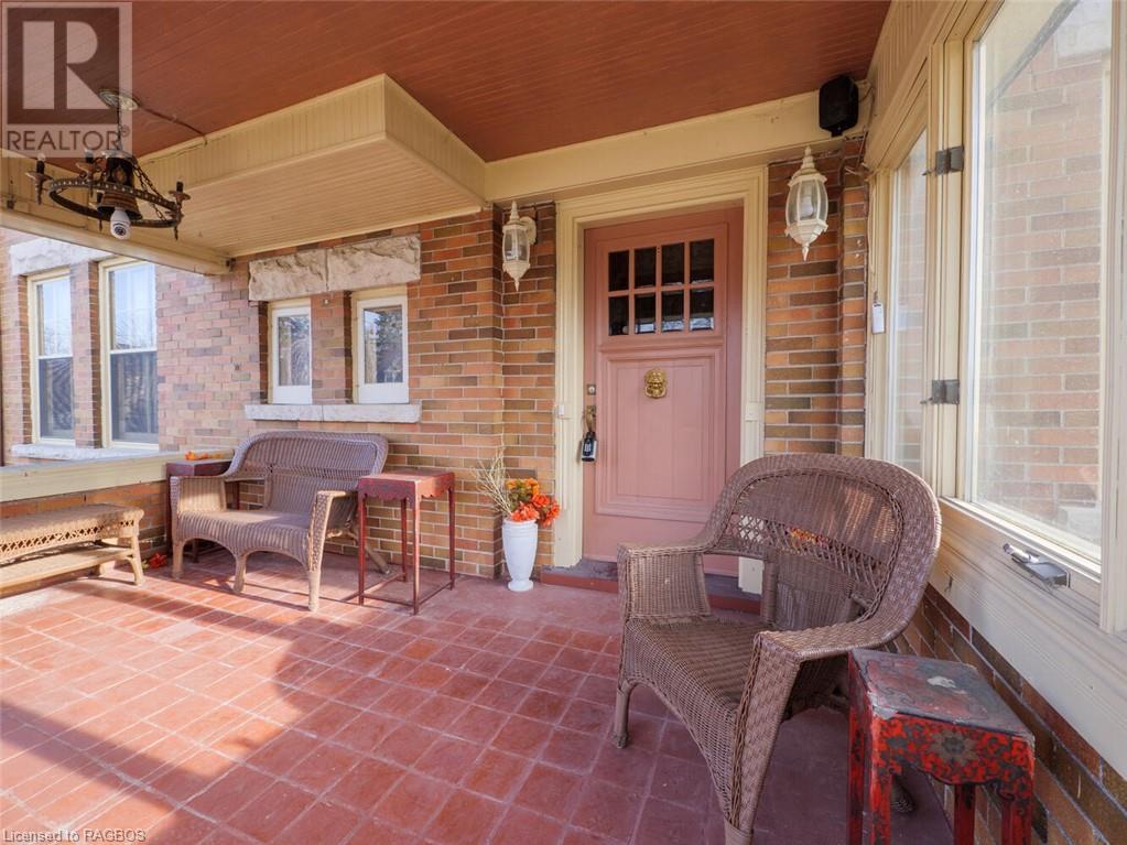 75 10th Street, Hanover, Ontario  N4N 1M9 - Photo 4 - 40528630