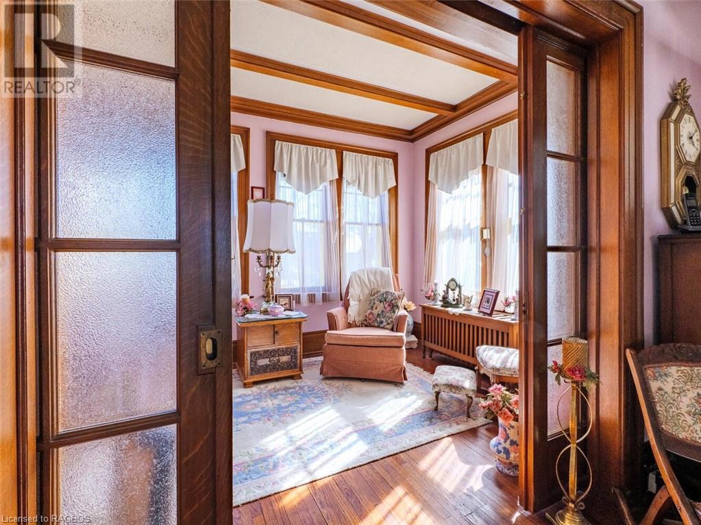 75 10th Street, Hanover, Ontario  N4N 1M9 - Photo 8 - 40528630