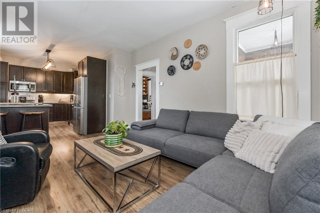 691 St Andrew Street W, Fergus, Ontario  N1M 1P7 - Photo 8 - 40529059