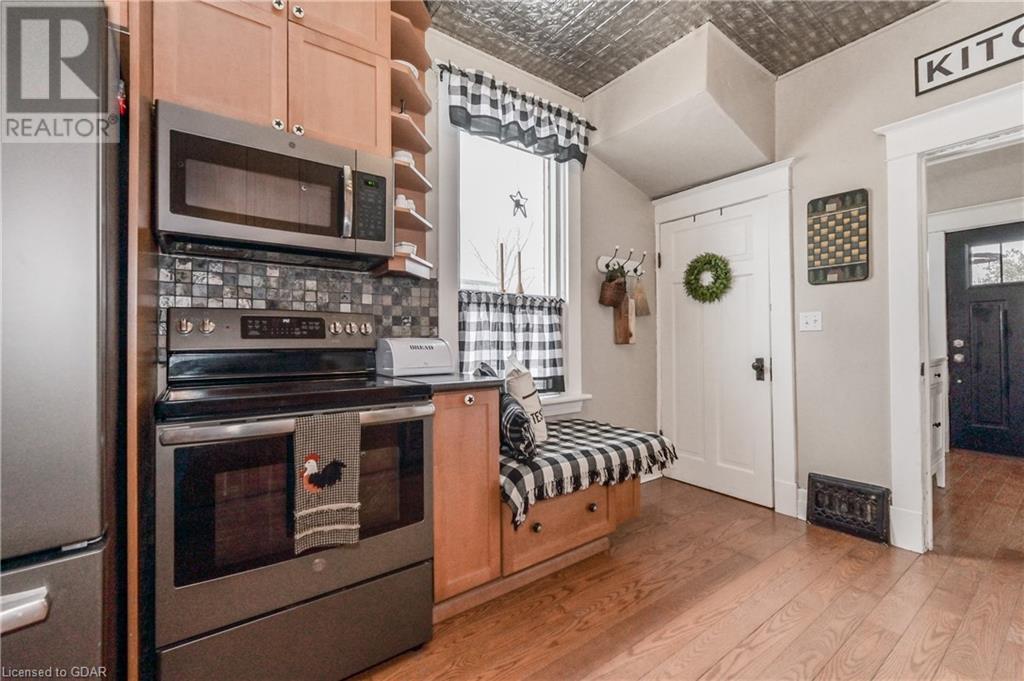 691 St Andrew Street W, Fergus, Ontario  N1M 1P7 - Photo 16 - 40529059