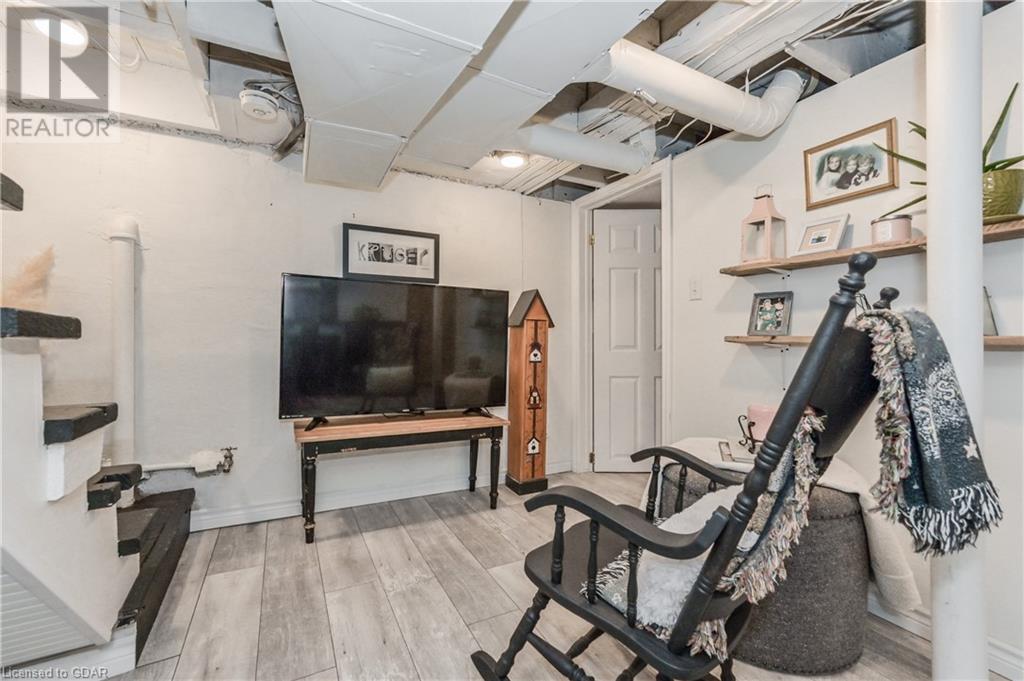 691 St Andrew Street W, Fergus, Ontario  N1M 1P7 - Photo 35 - 40529059