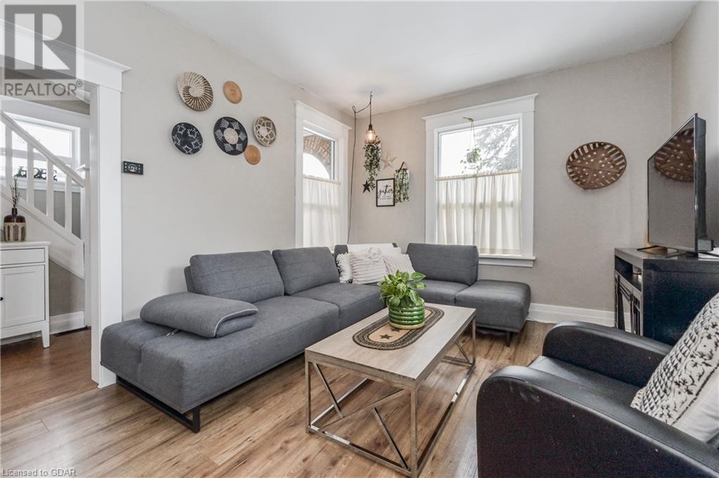 691 St Andrew Street W, Fergus, Ontario  N1M 1P7 - Photo 6 - 40529059