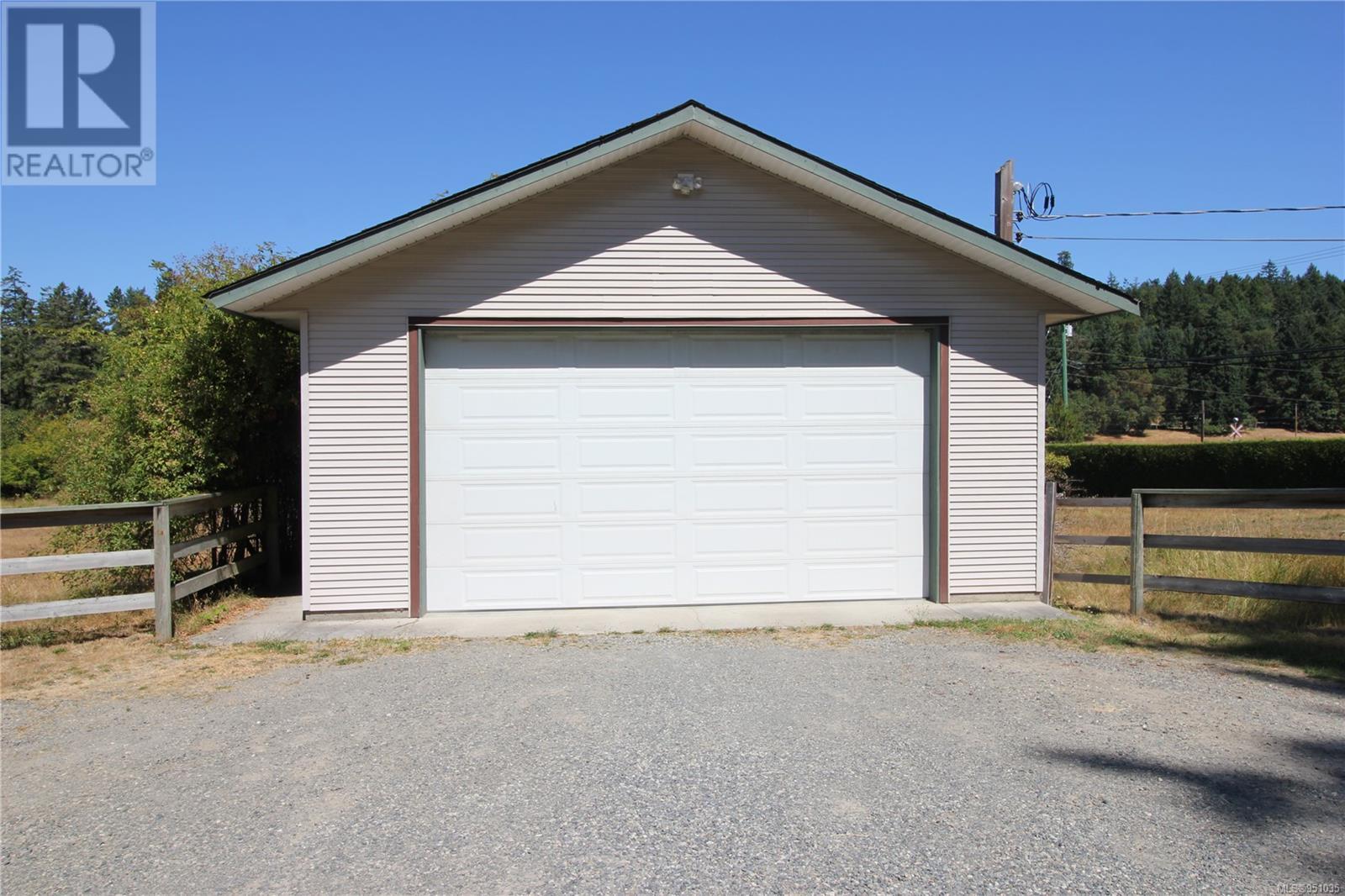 2740 Northwest Bay Rd, Nanoose Bay, British Columbia  V9P 9E6 - Photo 59 - 951035