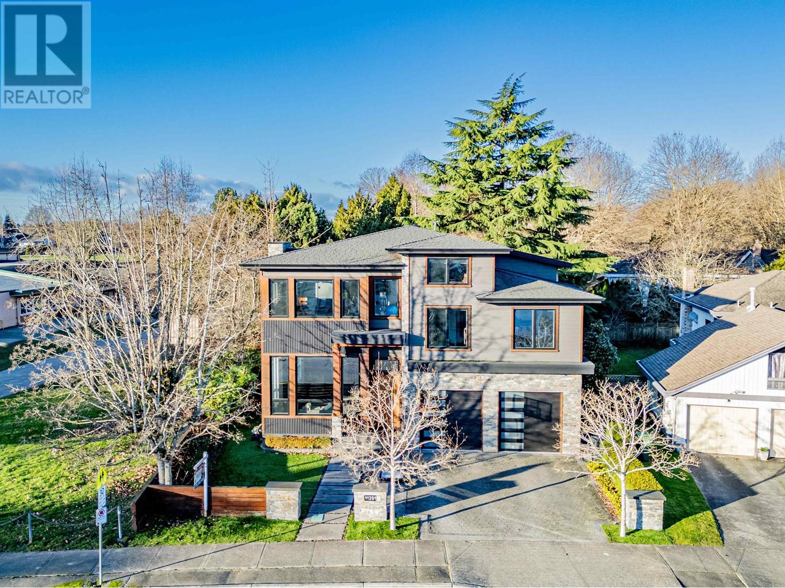 <h3>$3,418,000</h3><p>11251 Kingfisher Drive, Richmond, British Columbia</p>