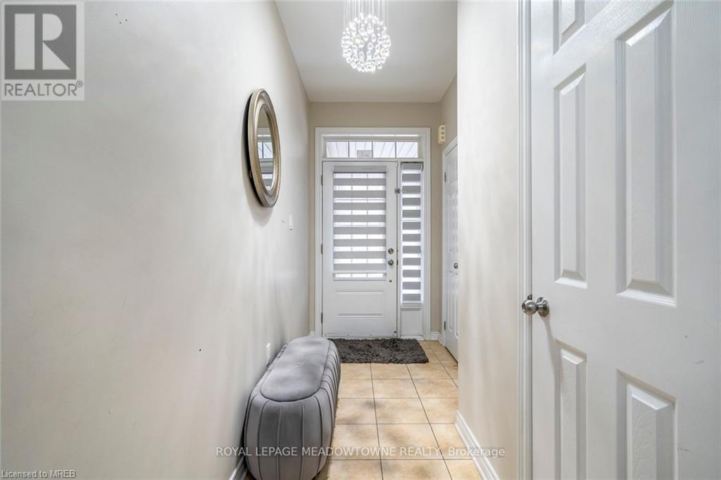 634 Asleton Boulevard, Milton, Ontario  L9T 8K7 - Photo 4 - 40529063