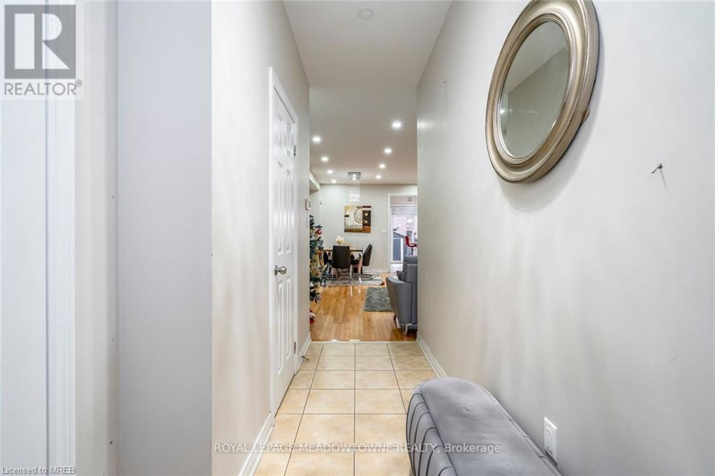 634 Asleton Boulevard, Milton, Ontario  L9T 8K7 - Photo 5 - 40529063