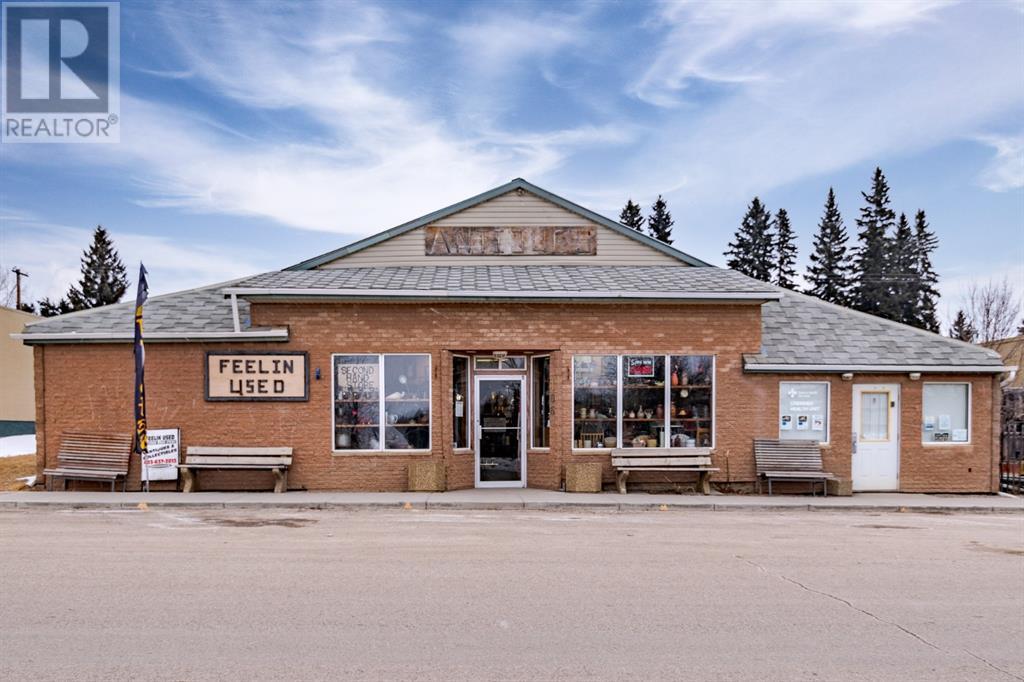 106 Railway Avenue, Cremona, Alberta  T0M 0R0 - Photo 1 - A2048081