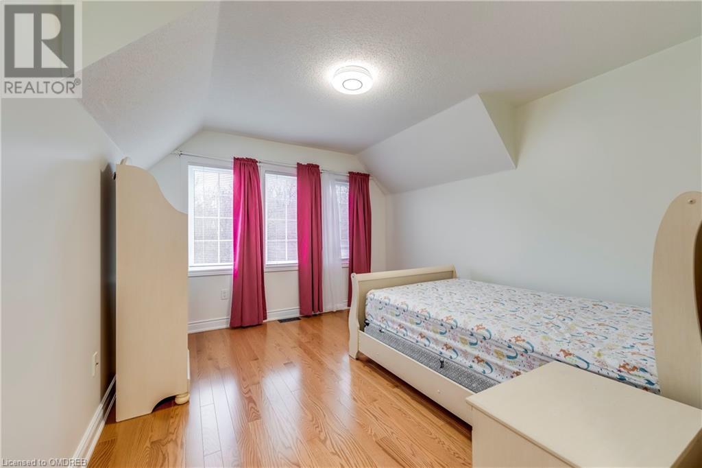 285 Great Lakes Boulevard, Oakville, Ontario  L6L 6V2 - Photo 22 - 40528687