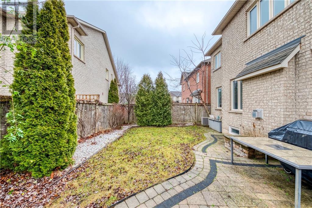 285 Great Lakes Boulevard, Oakville, Ontario  L6L 6V2 - Photo 39 - 40528687