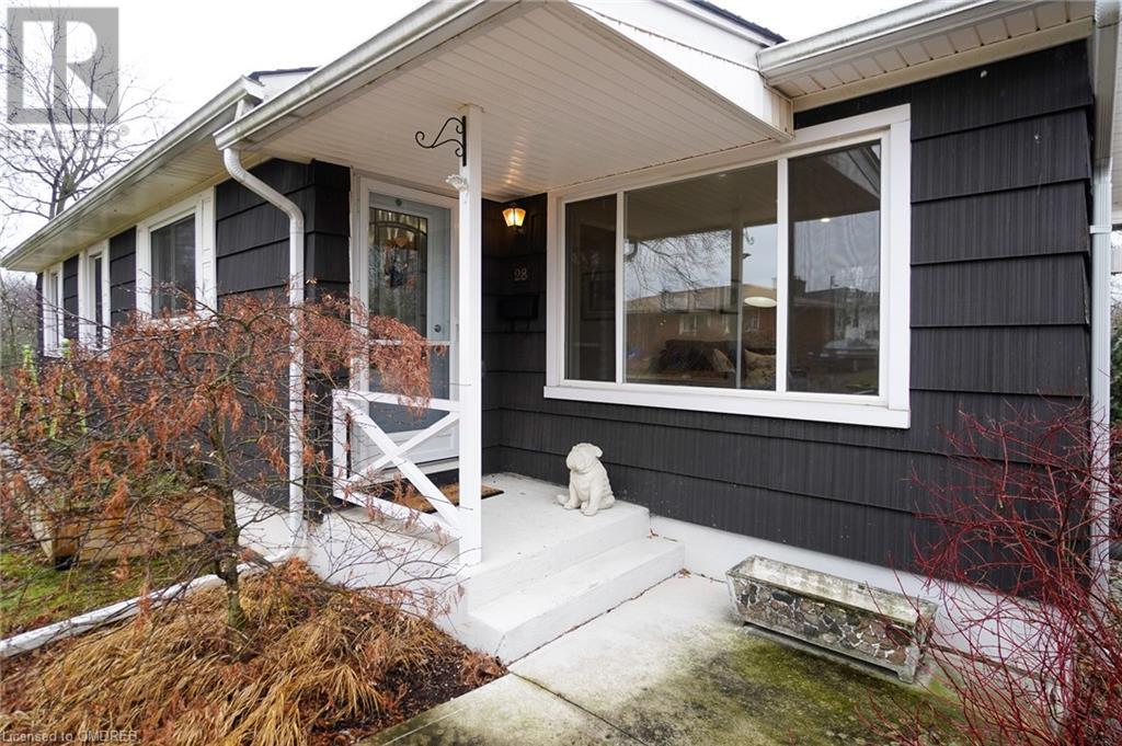 28 Cliff Road, St. Catharines, Ontario  L2R 3W1 - Photo 4 - 40526990