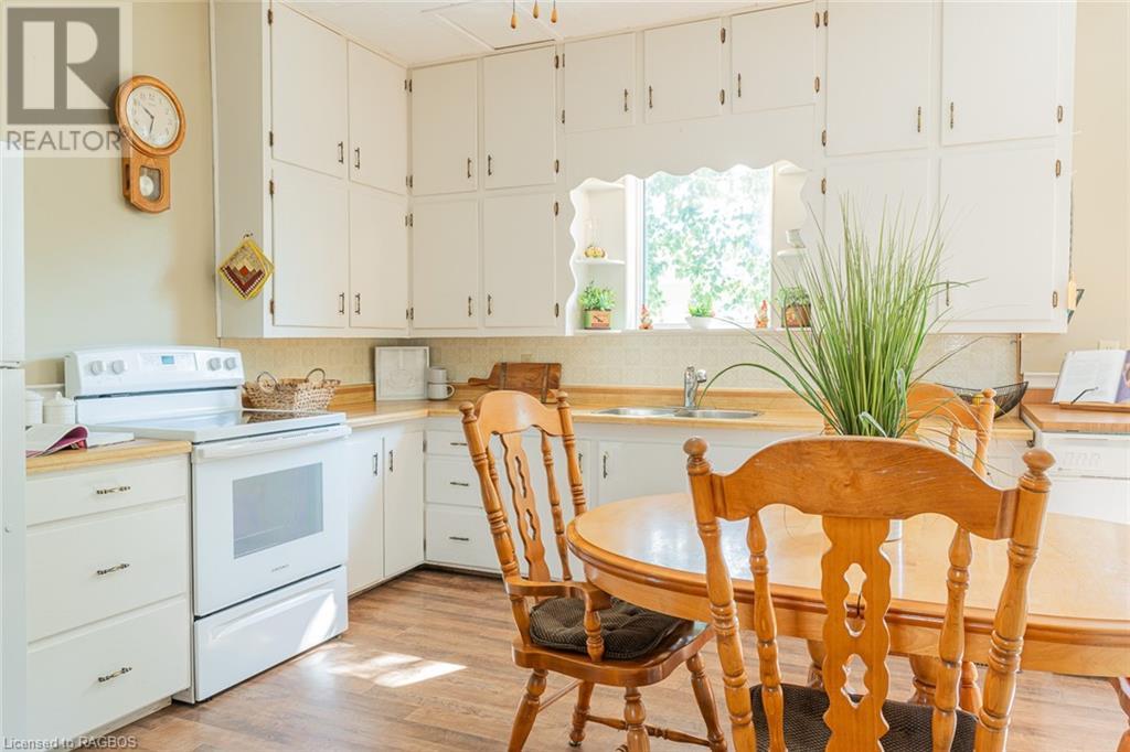 555 Mary Street, Wiarton, Ontario  N0H 2T0 - Photo 10 - 40527298