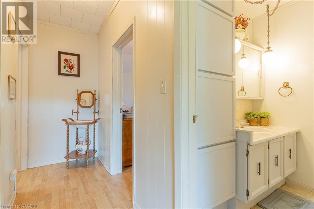 555 Mary Street, Wiarton, Ontario  N0H 2T0 - Photo 26 - 40527298