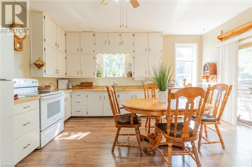 555 Mary Street, Wiarton, Ontario  N0H 2T0 - Photo 9 - 40527298