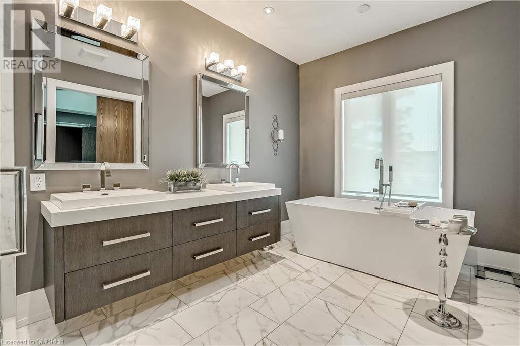 1023 Melvin Avenue, Oakville, Ontario  L6J 2V8 - Photo 21 - 40528881