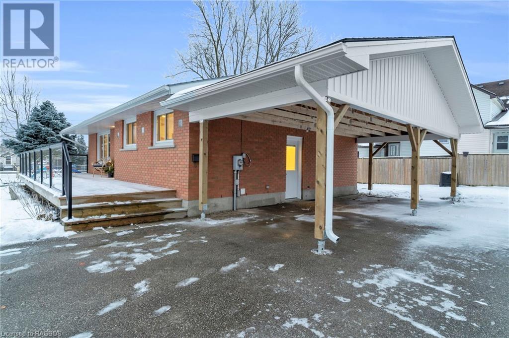 720 John Street W, Listowel, Ontario  N4W 3M9 - Photo 4 - 40529138