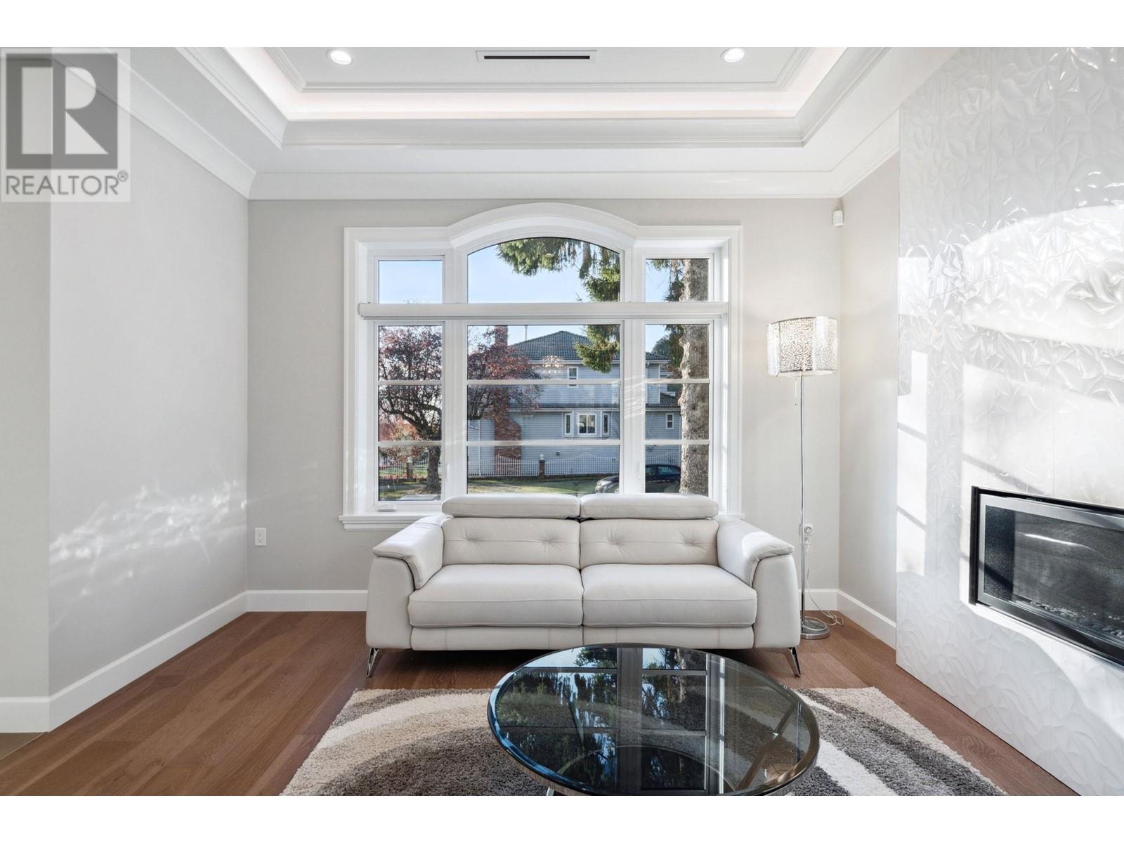 7032 Stirling Street, Vancouver, British Columbia  V5P 4H5 - Photo 3 - R2841457
