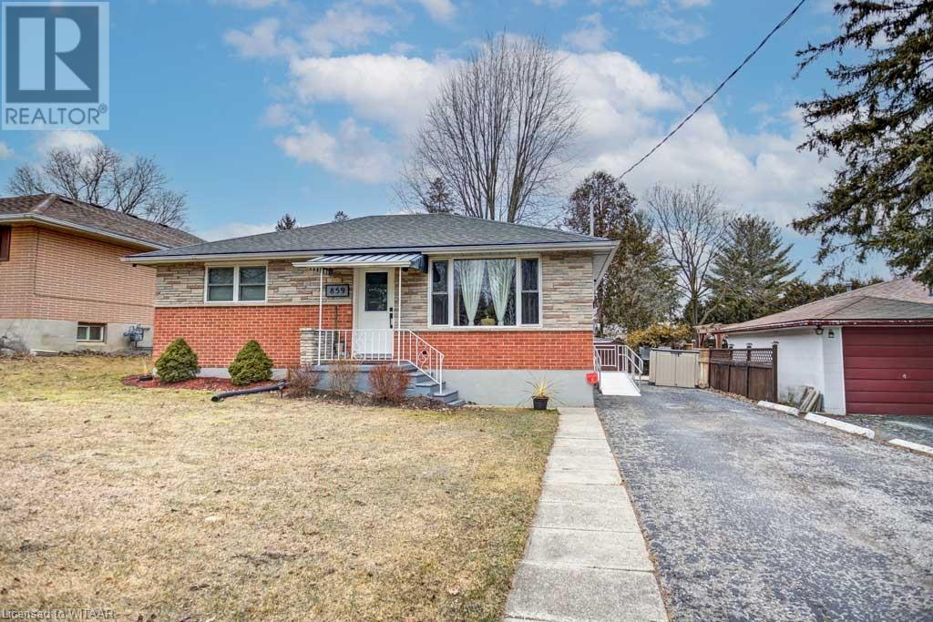 859 Grosvenor Street, Woodstock, Ontario  N4S 5G8 - Photo 1 - 40527748