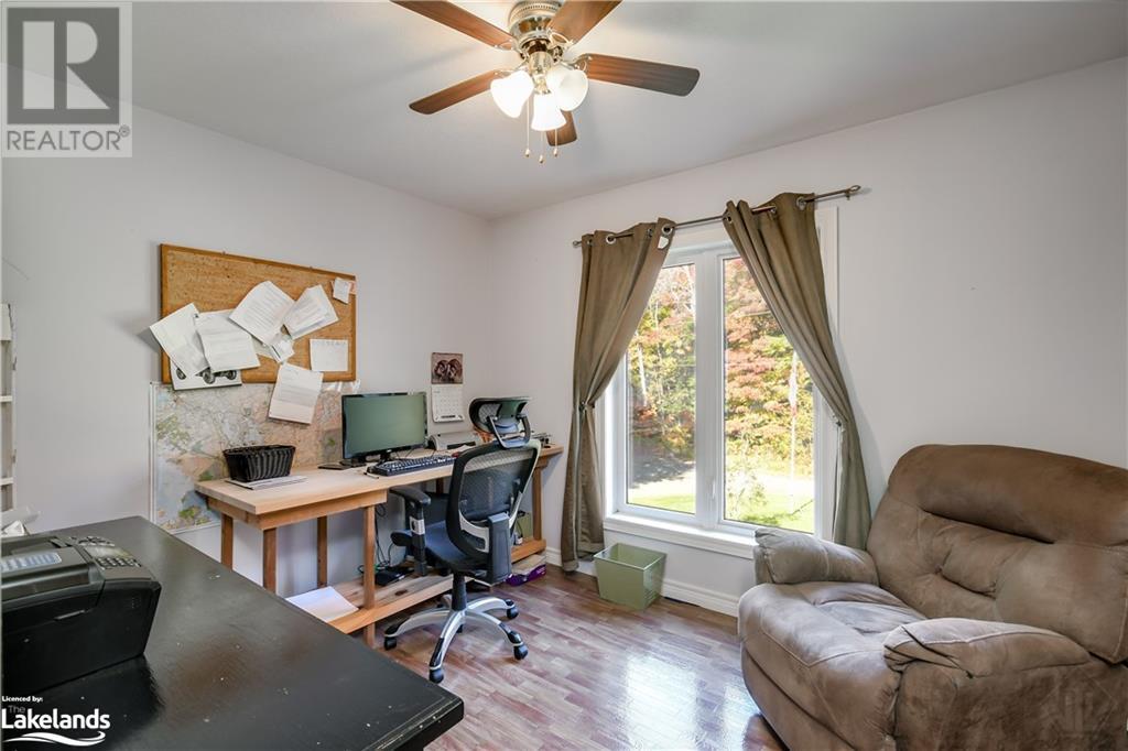 1518 Lone Pine Drive, Bracebridge, Ontario  P1L 1X4 - Photo 11 - 40529315