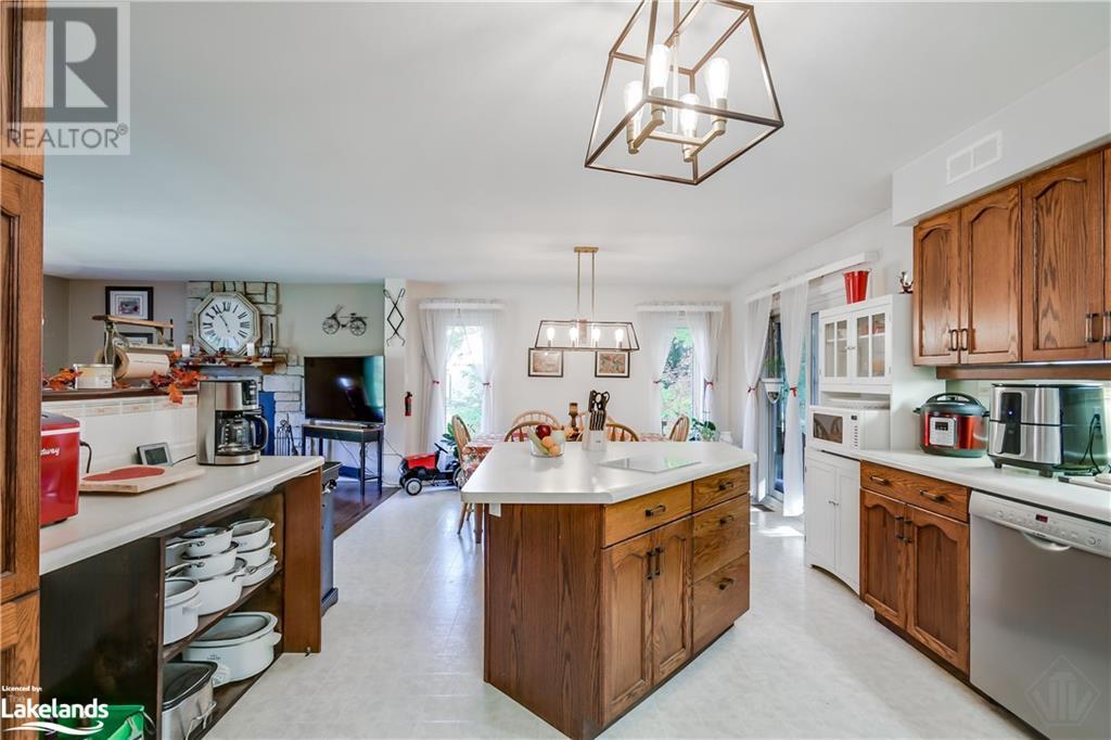 1518 Lone Pine Drive, Bracebridge, Ontario  P1L 1X4 - Photo 7 - 40529315