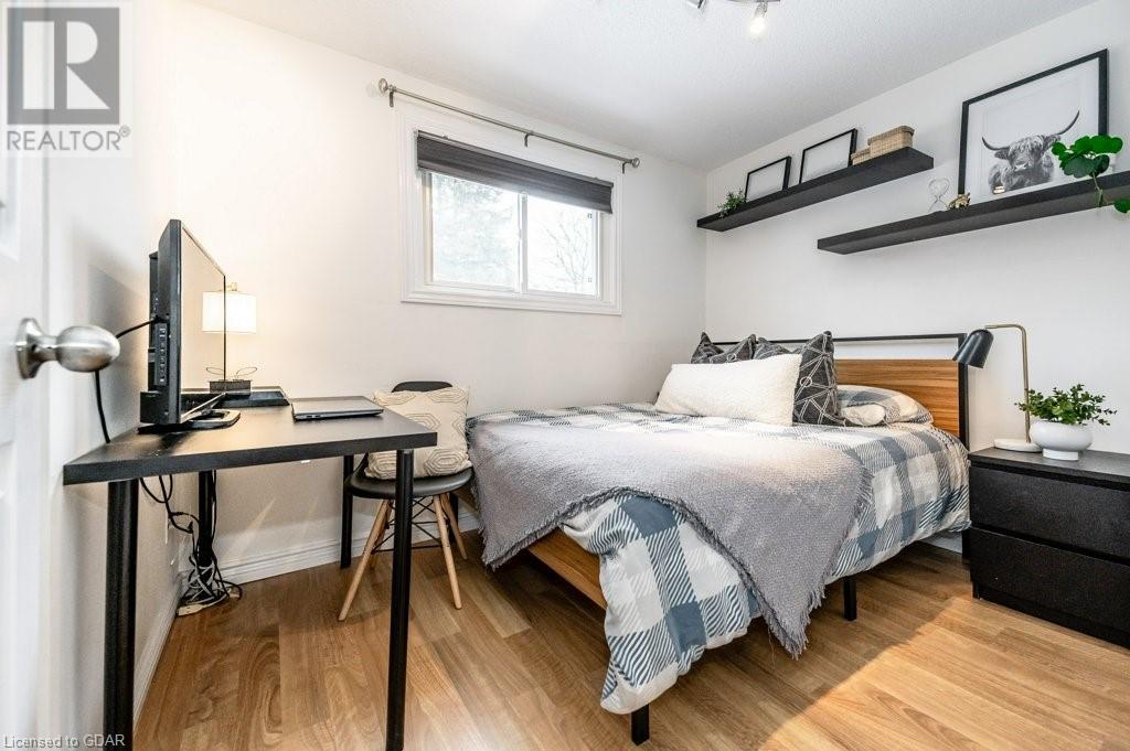 376 Ironwood Road, Guelph, Ontario  N1G 3N8 - Photo 13 - 40528097