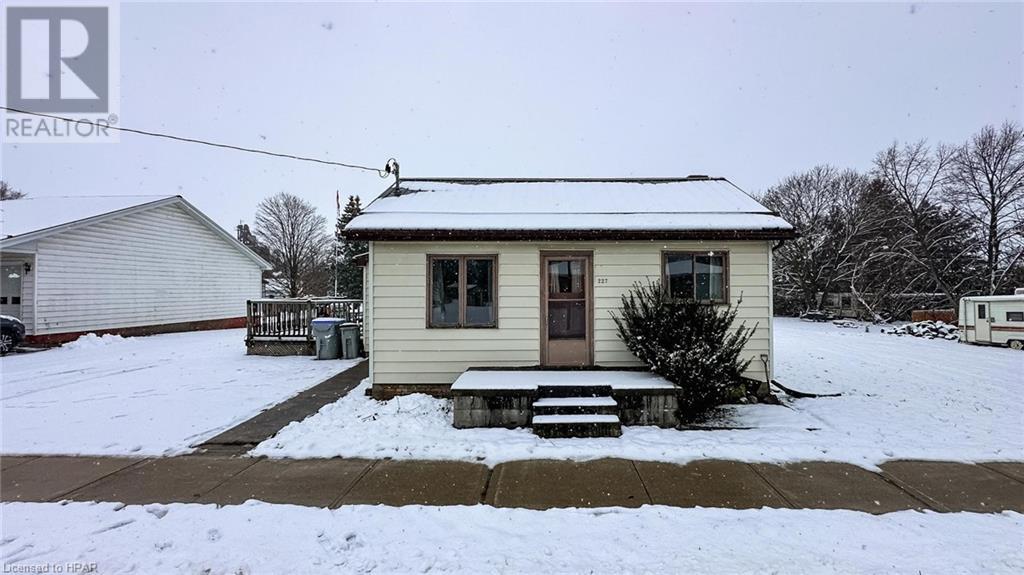 227 Prince Alfred Street, Centralia, Ontario  N0M 1K0 - Photo 1 - 40528829