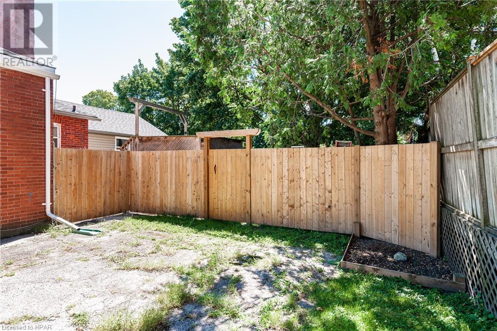 475 Ontario Street, Stratford, Ontario  N5A 3J1 - Photo 19 - 40529473