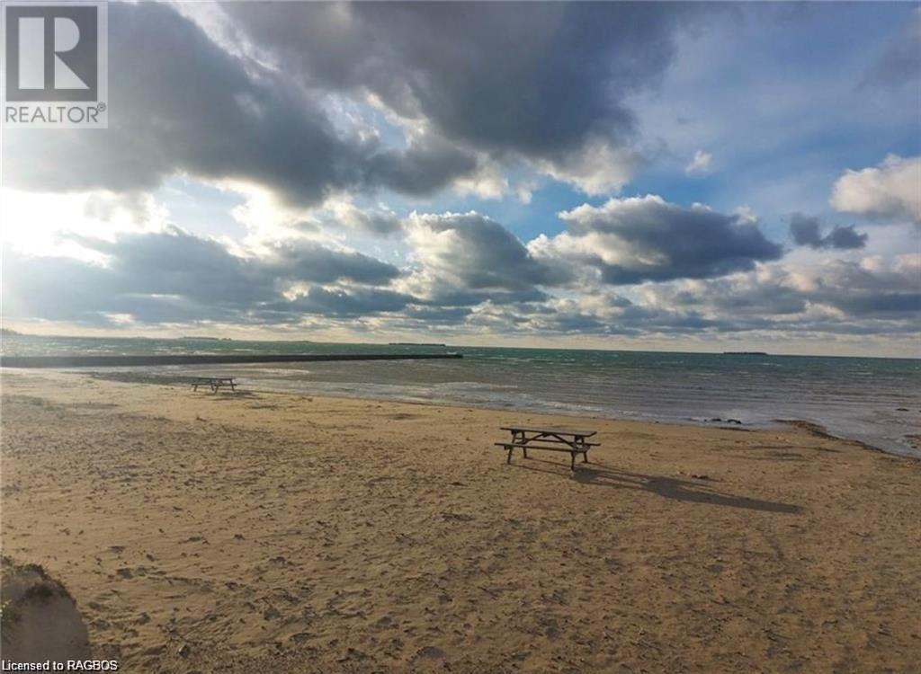 426 Huron Road, Red Bay, Ontario  N0H 2T0 - Photo 4 - 40528851