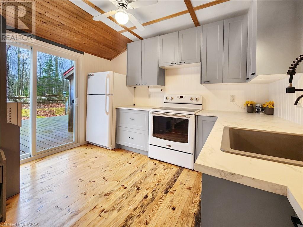 426 Huron Road, Red Bay, Ontario  N0H 2T0 - Photo 23 - 40528851