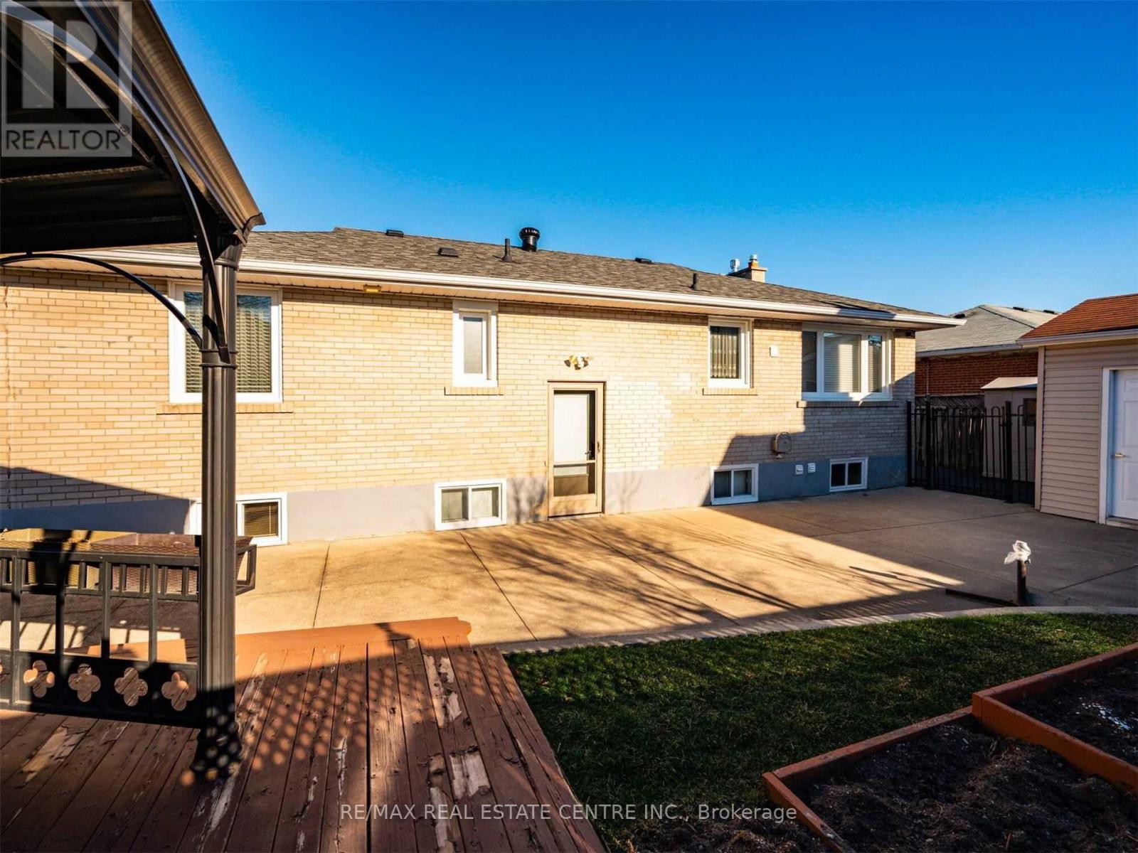 2518 Stillmeadow Rd, Mississauga, Ontario  L5B 1X7 - Photo 32 - W7401092