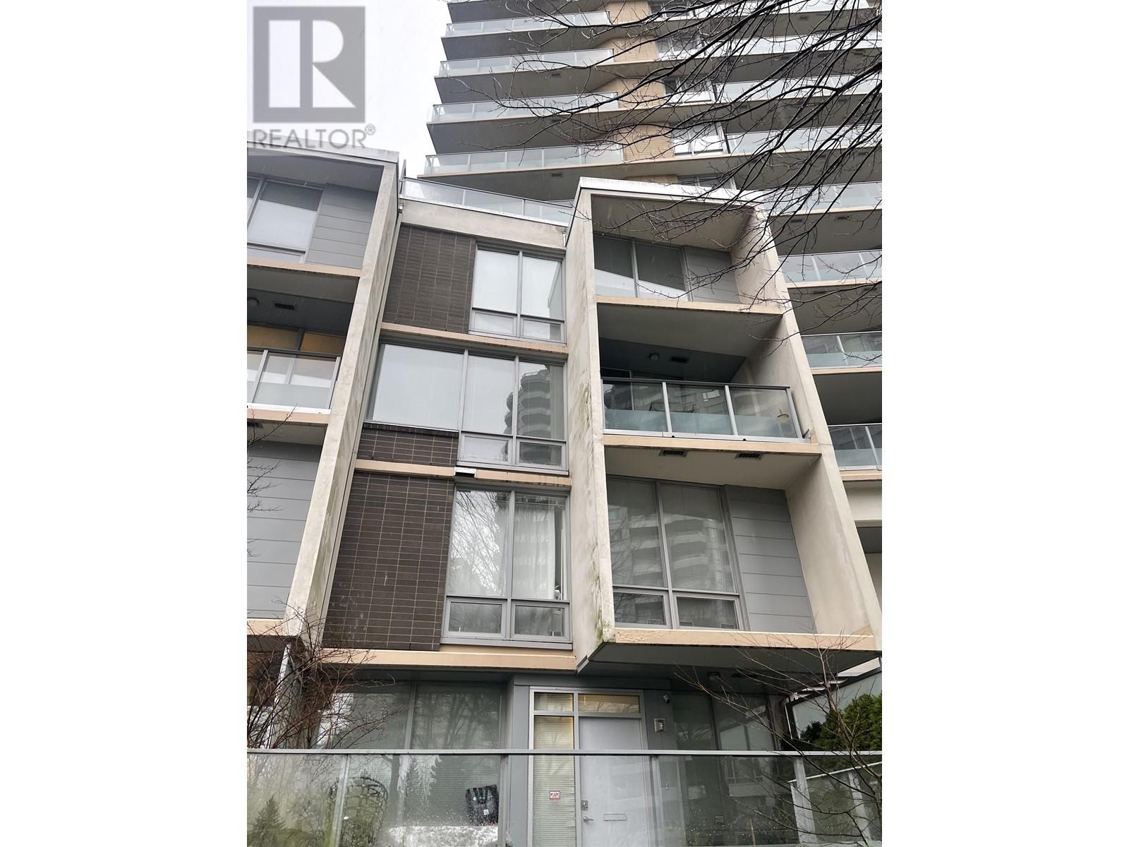 4818 Hazel Street, Burnaby, British Columbia  V5H 4T3 - Photo 1 - R2841545