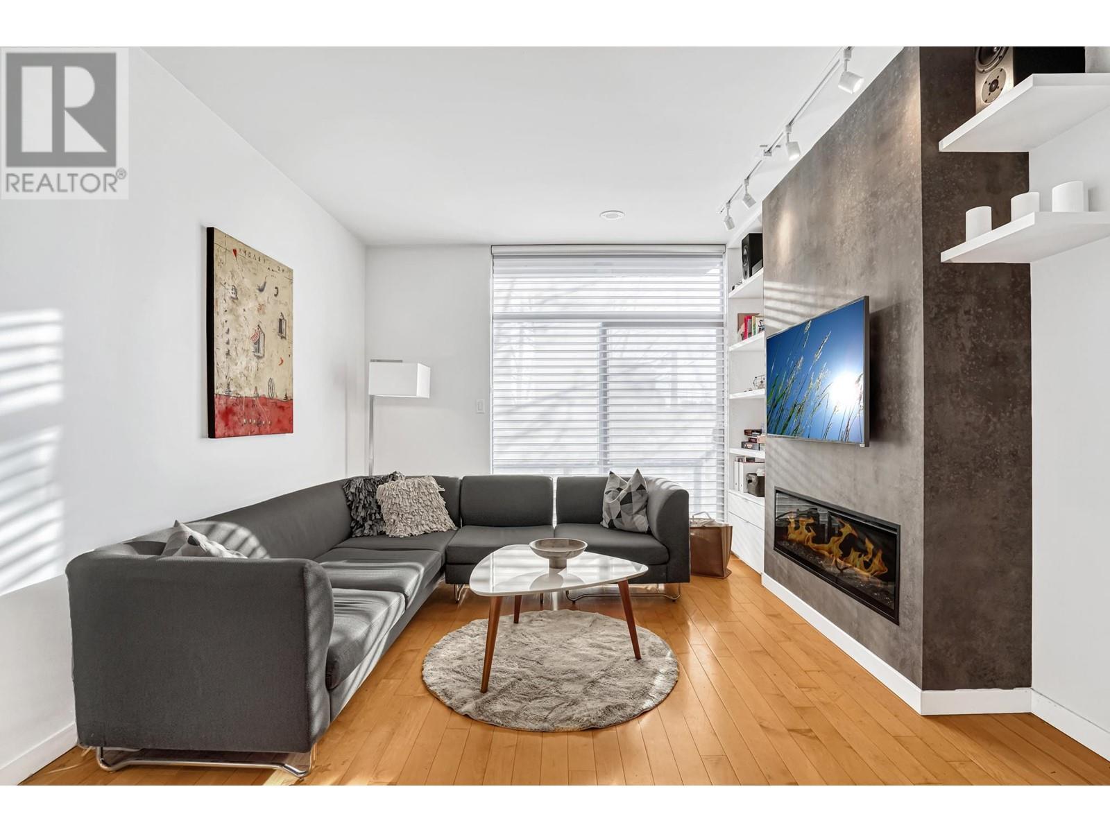 987 Beatty Street, Vancouver, British Columbia  V6Z 3C5 - Photo 2 - R2841841